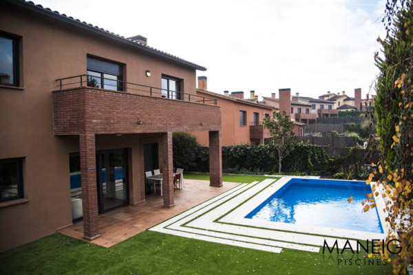 santa-agnes-piscina-jardi4