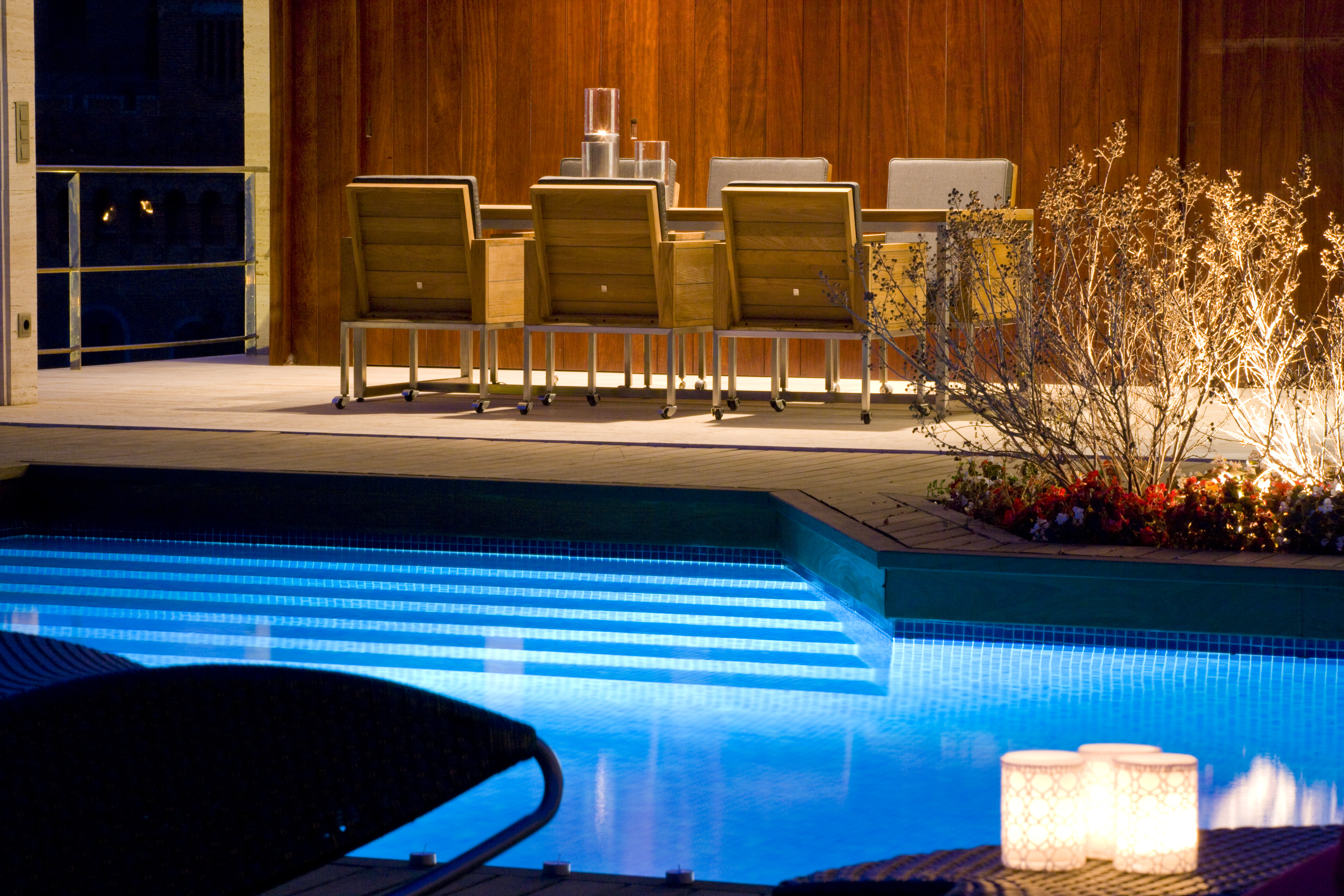 3 solucions LED per il·luminar la teva piscina