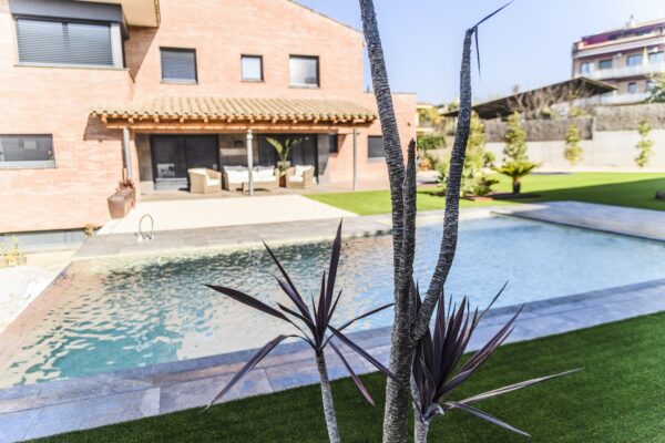 piscina-desbordant-la-roca-del-valles-3