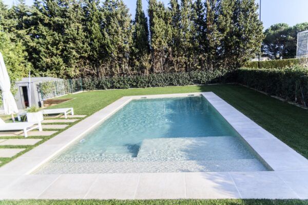 piscina-skimmers-escala-obra-sant-julia-alfou-2 piscina-skimmers-escala-obra-sant-julia-alfou-2