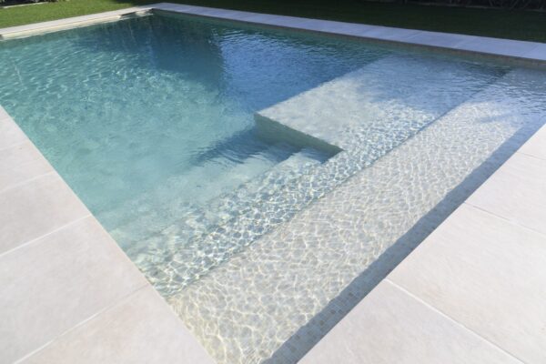 piscina-skimmers-escala-obra-sant-julia-alfou-5 piscina-skimmers-escala-obra-sant-julia-alfou-5