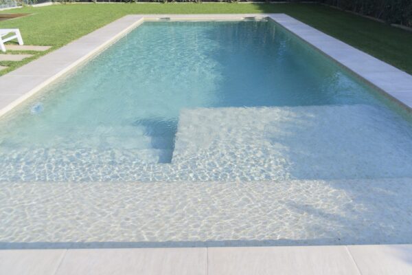 piscina-skimmers-escala-obra-sant-julia-alfou-6 piscina-skimmers-escala-obra-sant-julia-alfou-6